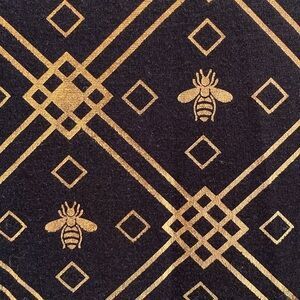 Drill Clothing Short Sleeve T-Shirt Black Geometric Metallic Gold Grid & Bee XL